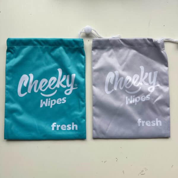 Cheeky Wipes Fresh Wipes Wet Bag voor schone vochtige wasbare doekjes onderweg.