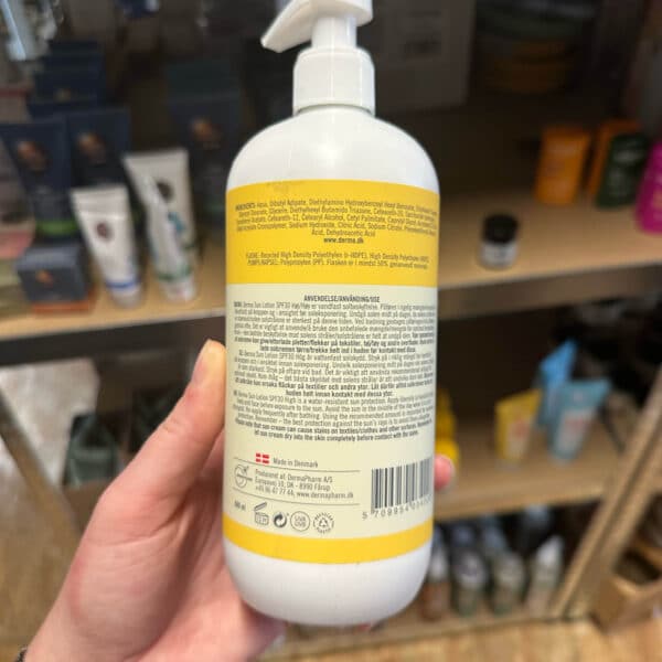 Parfumvrije zonnebrand SPF 30 van Derma Sun in grote gezinsverpakking met doseerpomp