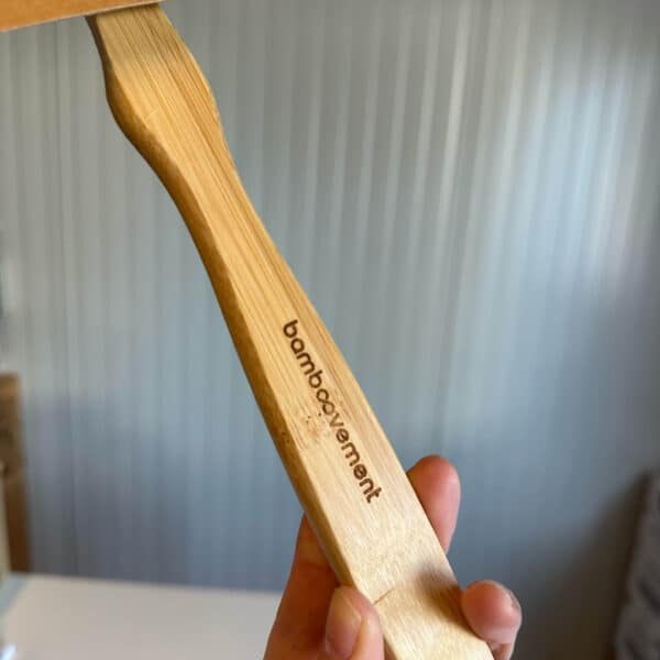 Bamboovement badborstel met steel voor massage en huidverzorging