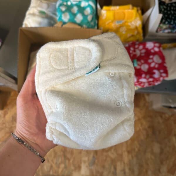 Wasbare luier Bamboozle Stretch bamboe van TotsBots duurzame herbruikbare luier zacht en absorberend verkrijgbaar bij Pure Start