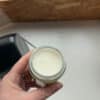 Glazen pot met biologische shea boter van Natural Heroes voor natuurlijke huidverzorging