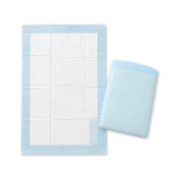 Abena onderlegger 60x90 cm, lichtblauw met witte absorptielaag, geschikt als matrasbeschermer voor extra hygiëne en bescherming.