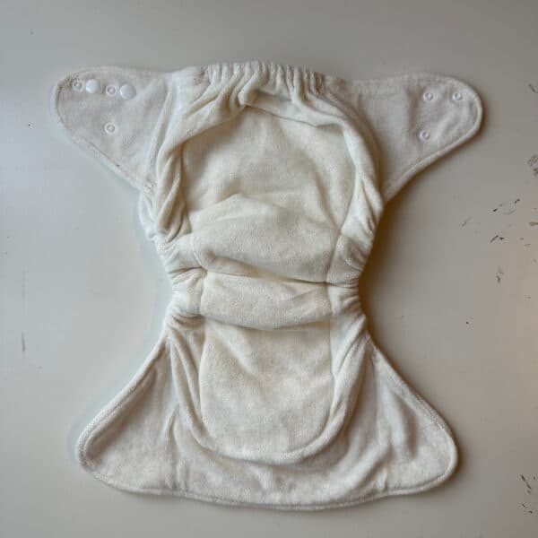 Absorberende nachtluier van Blümchen – wasbare nachtluier voor baby’s, duurzaam en comfortabel – verkrijgbaar bij Pure Start