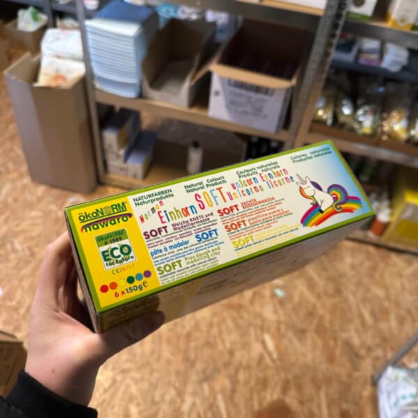 Zachte boetseerklei in 6 kleuren van Ökonorm – natuurlijke, veilige en milieuvriendelijke kinderklei.