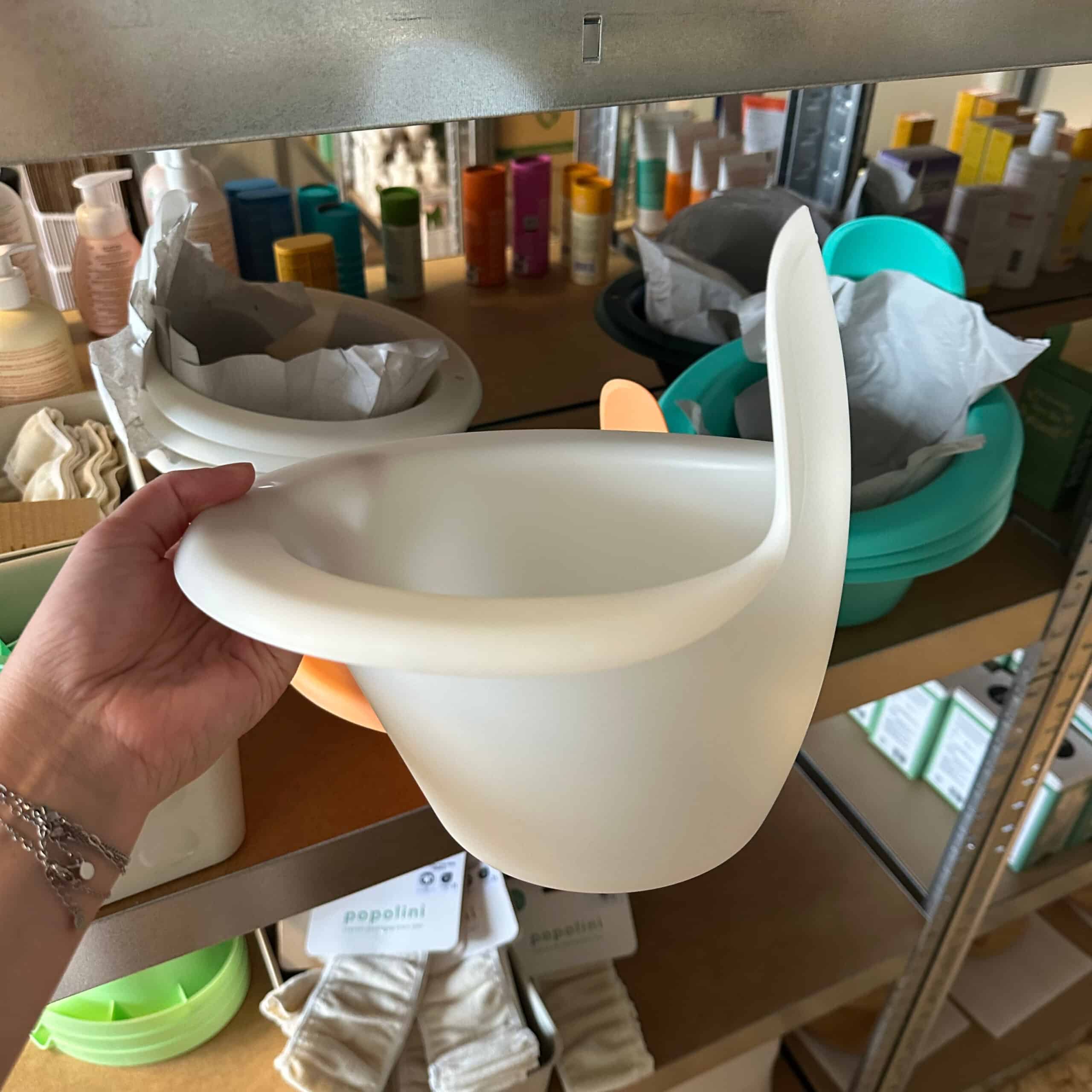 Easypisi BZC plaspotje wit – ongeverfd en ergonomisch babypotje, ideaal voor zindelijkheidstraining vanaf de eerste maanden.