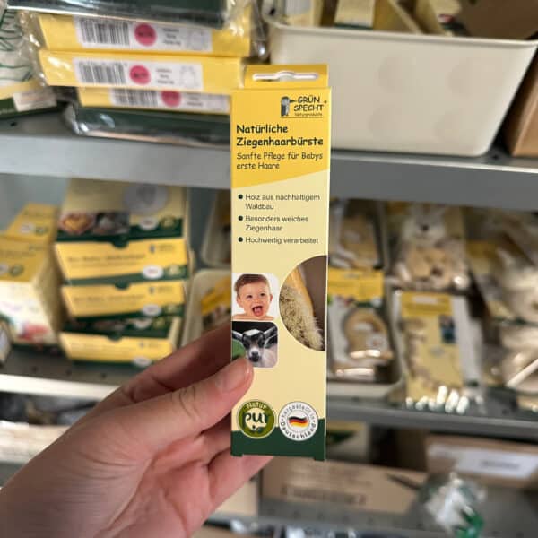 Grünspecht baby haarborstel van zacht geitenhaar – milde en natuurlijke verzorging voor de tere babyhoofdhuid.