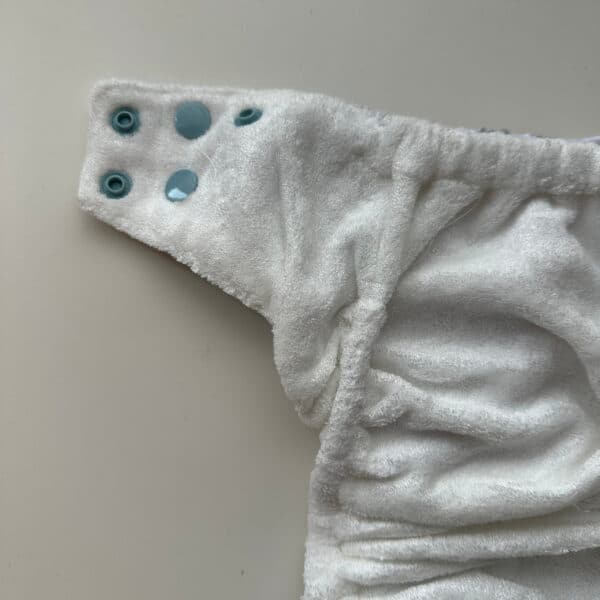 Blümchen wasbare all-in-one luier diverse dessins – duurzame en herbruikbare luiers voor baby’s kopen bij Pure Start