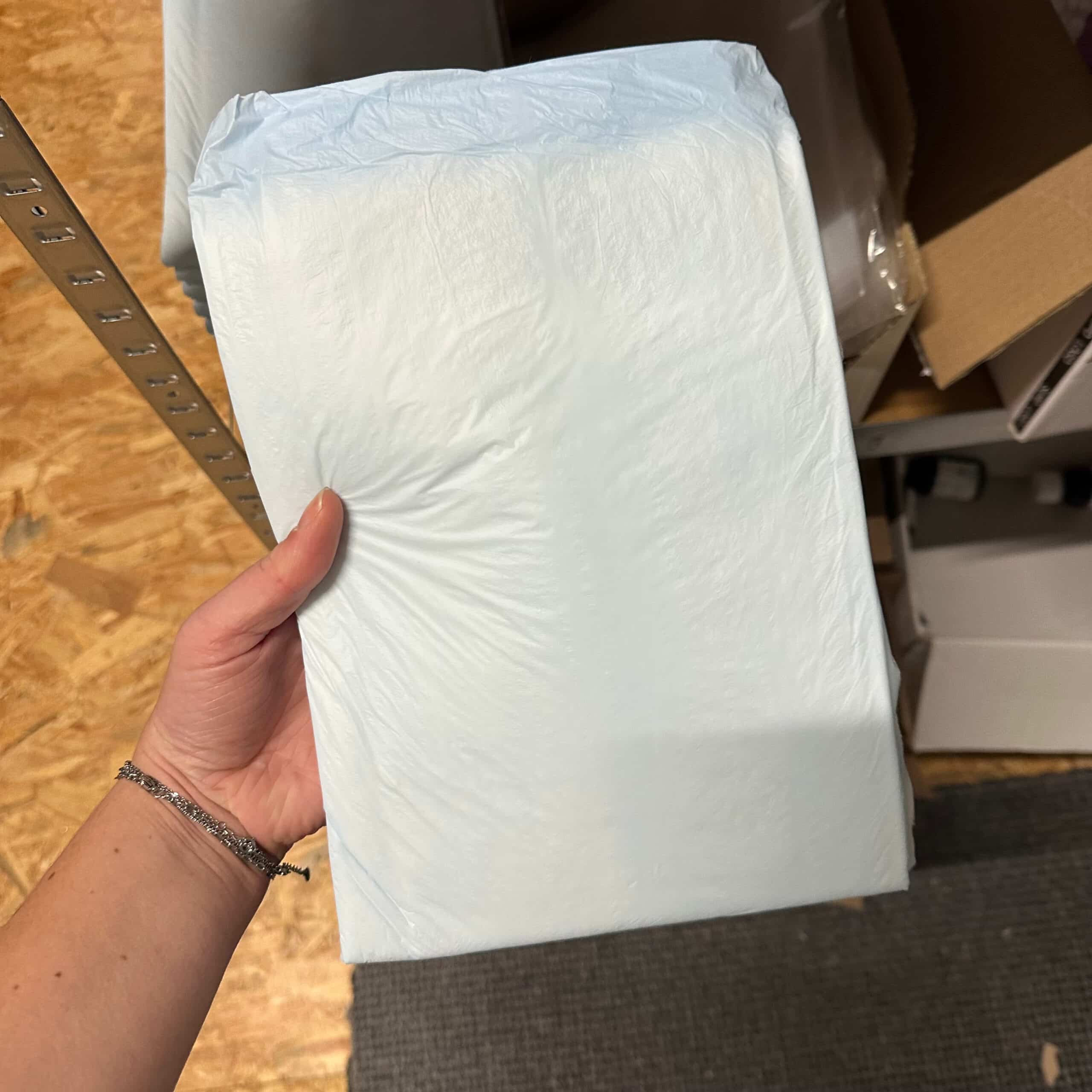 Abena onderleggers met natuurlijke vulling – duurzame matrasbeschermer voor incontinentie en hygiëne kopen bij Pure Start