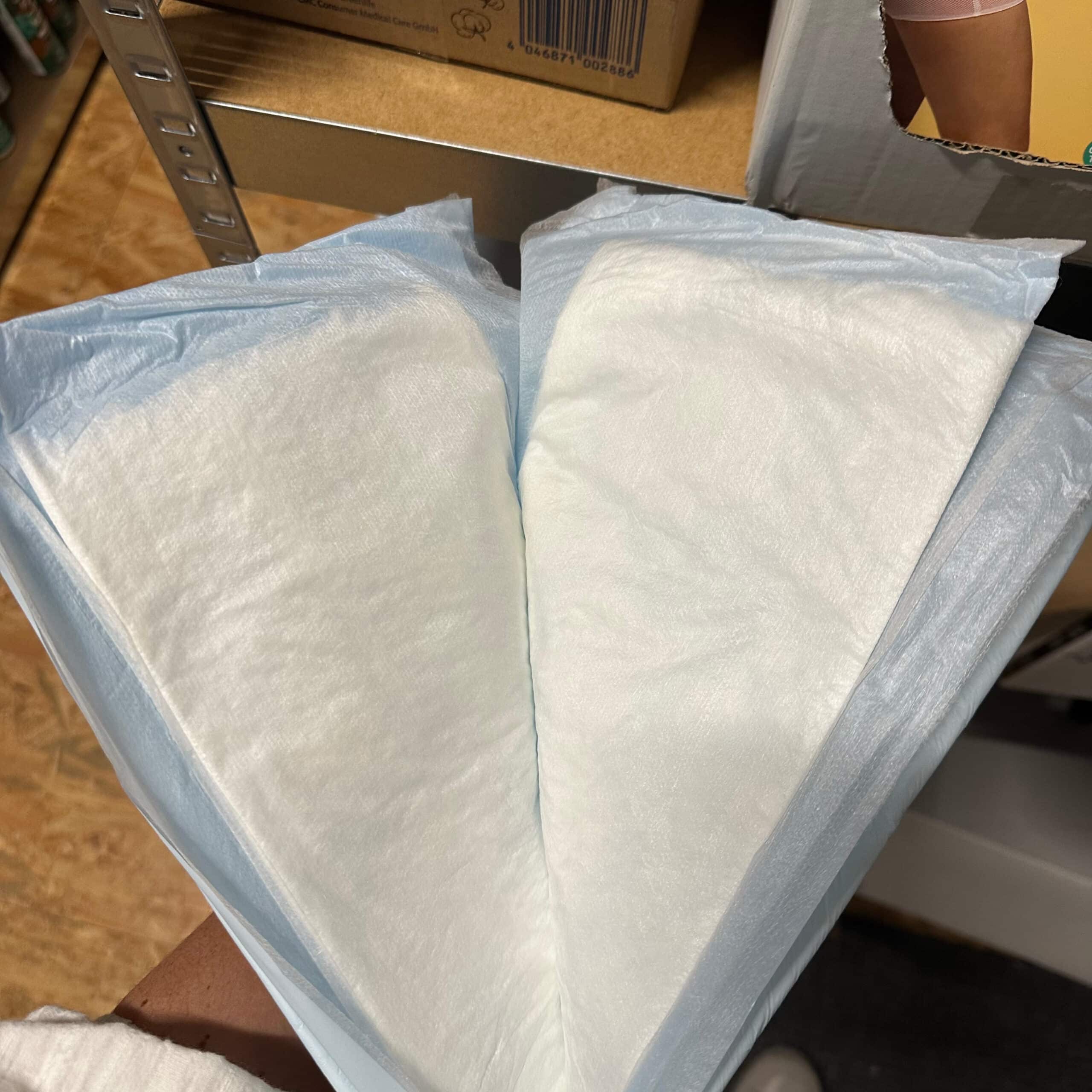 Abena onderleggers met natuurlijke vulling – duurzame matrasbeschermer voor incontinentie en hygiëne kopen bij Pure Start