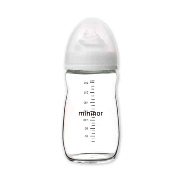 Glazen babyfles van Mininor, 240 ml, duurzaam borosilicaatglas met zachte BPA-vrije siliconen speen.