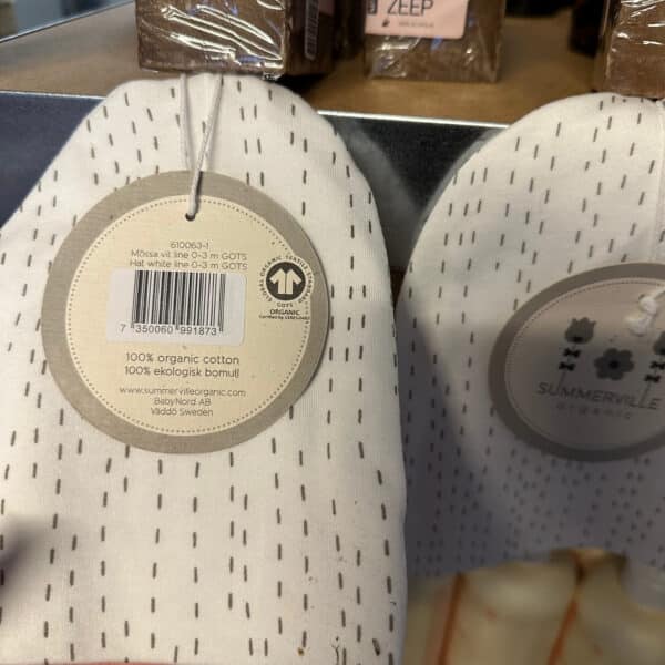 Summerville Organic babymutsje wit met streep – zacht biologisch katoenen mutsje voor baby’s