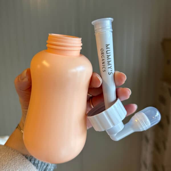 Mummy’s Organics upside down perineum spoelfles voor comfortabel spoelen