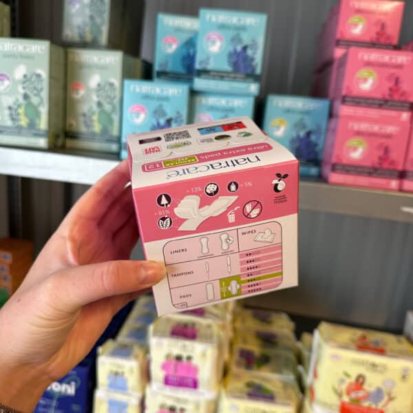 Natracare maandverband ultra extra pads regular van biologisch katoen, plasticvrij en ademend bij Pure Start
