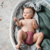 Wasbare zwemluier Turtle Mauve van Popolini – duurzame en herbruikbare zwemluier met schattige schildpadprint in zachte mauve tint, perfect voor comfortabele waterpret.