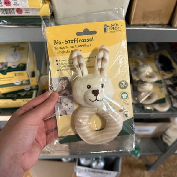 Grünspecht biologisch katoenen rammelaar konijn – schattige en veilige rammelaar van biologisch katoen in de vorm van een konijn