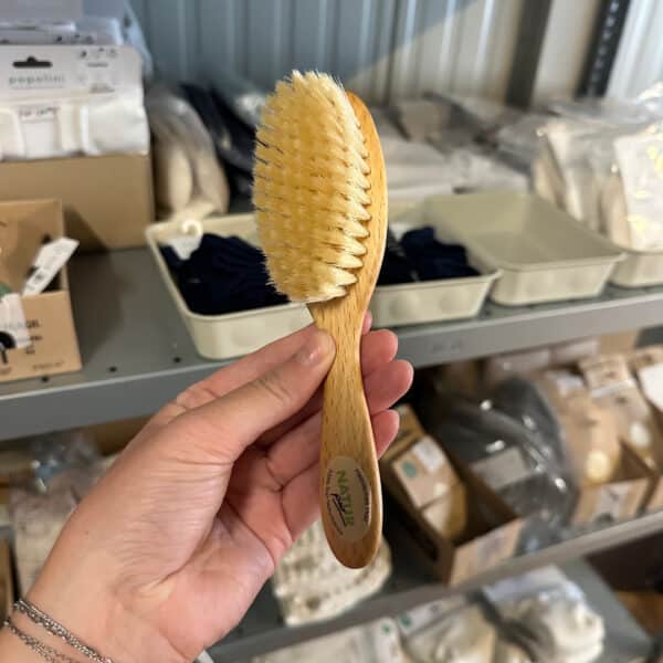 Popolini baby haarborstel varkenshaar – stevige en natuurlijke borstel voor het verzorgen van dikker baby- en kinderhaar