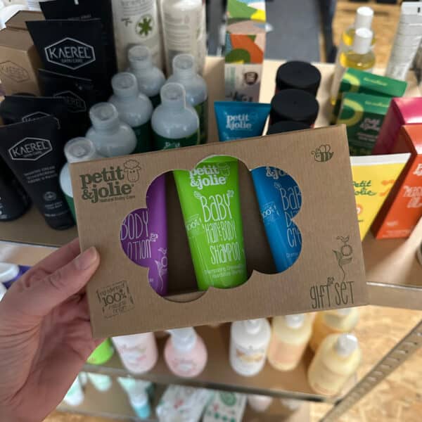Natuurlijk en duurzaam verzorgingsproduct voor baby, kind of volwassene – verkrijgbaar bij Pure Start