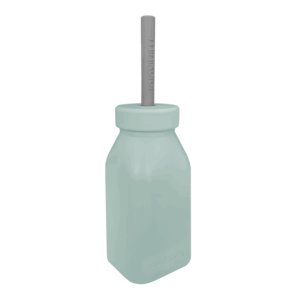 Groene siliconen drinkfles met rietje.