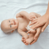Baby wordt gewassen met Pure Beginnings