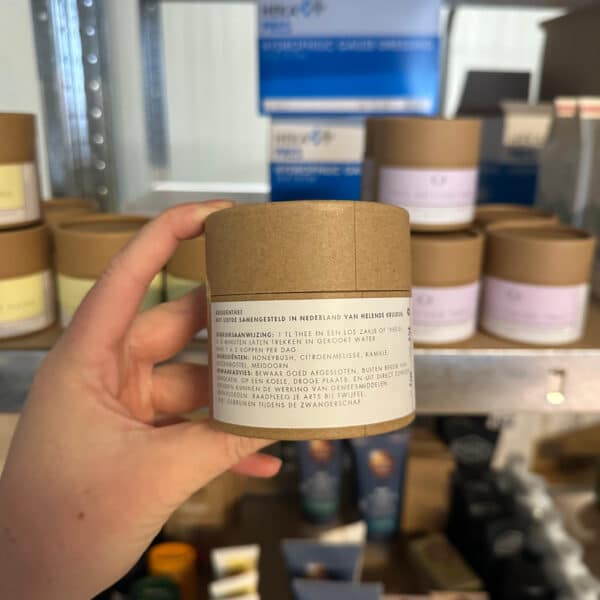 Happy Mood thee kraamtijd citroenmelisse en kamille 25 gram The Chamomile Collective – natuurlijke kraamthee kopen bij Pure Start