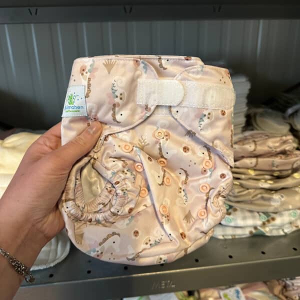 Blümchen overbroekje Harmony – wasbaar overbroekje met lekvrije randen en verstelbare drukknopen, ideaal voor over voorgevormde luiers of inleggers.