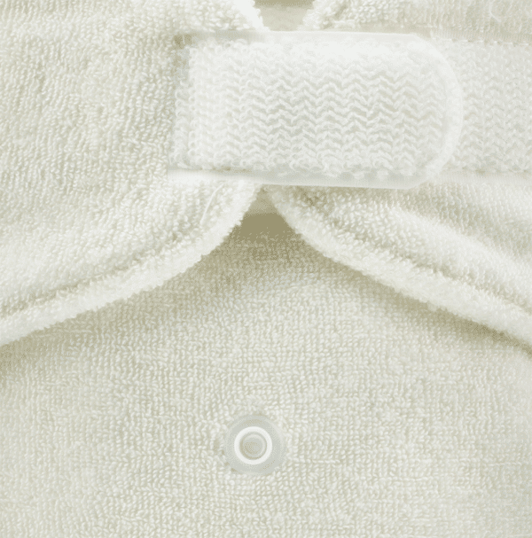 Klittenband detail van nachtluier van BLumchen.