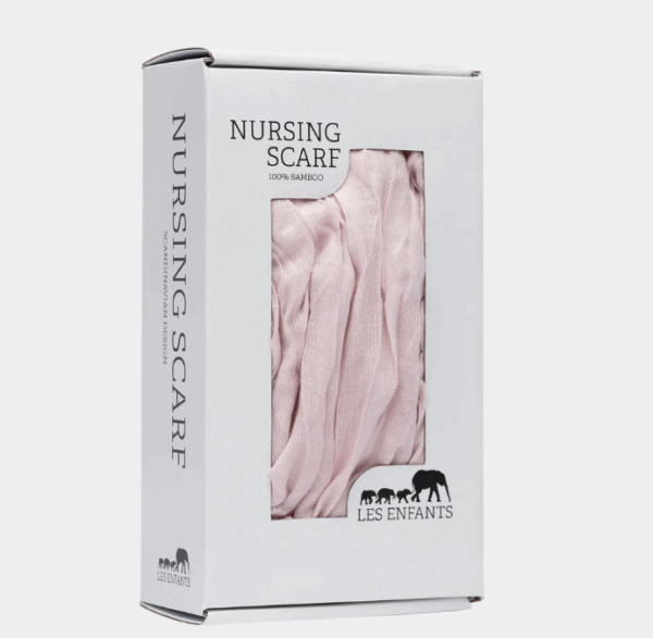 Roze borstvoedingsdoek van Les Enfants, tevens als poncho en sjaal te gebruiken.