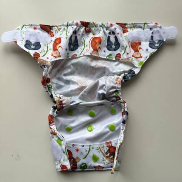 Blümchen overbroekje Wildlife newborn 3 tot 6 kg wasbaar luierbroekje voor baby in diverse dessins