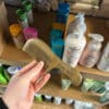 Natural Heroes sandelhouten kam, antistatische kam van hout voor haarverzorging
