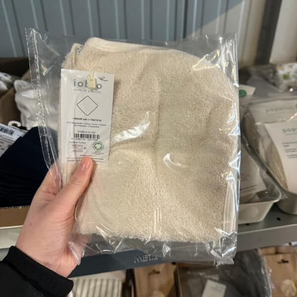 Popolini handdoekje spuugdoekje van biologisch badstof katoen, ecru voor babyverzorging