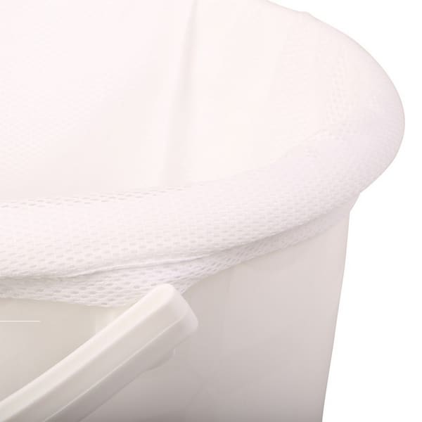 Grote witte luieremmer met deksel van Totsbots.