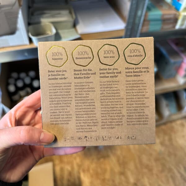 Dipam theelichtjes van pure bijenwas detail structuur