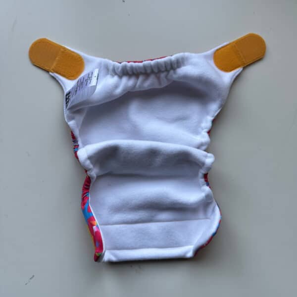 Wasbare zwemluier met klittenband in diverse dessins – TotsBots