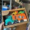 Speelgoed vrachtwagen met vormenstoof van bioplastic voor kinderen