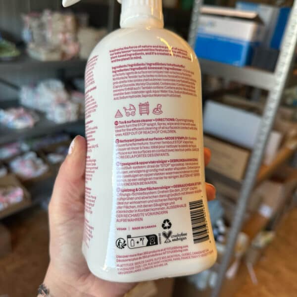 Speelgoedreiniger en oppervlaktereiniger van Attitude Baby Leaves 800 ml