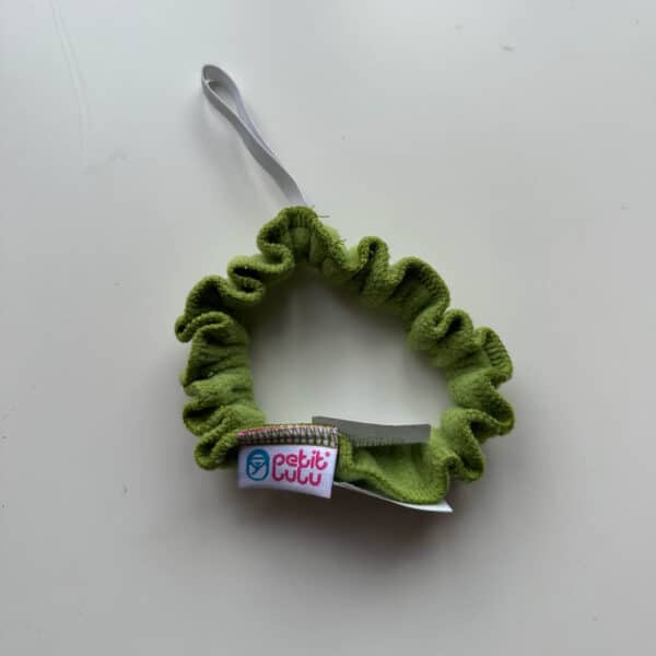 Verstelbaar luierbandje voor hydrofiele doek of oogjesluier