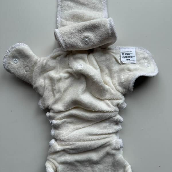 Absorberende basisluier voor pasgeboren baby’s van Petit Lulu