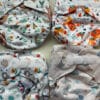 Wasbaar Blümchen overbroekje in vrolijk dessin voor baby’s